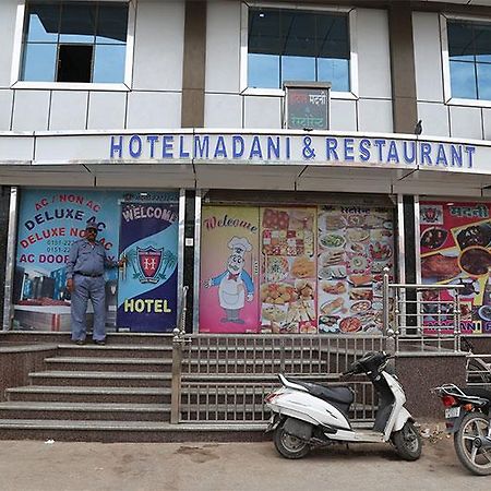 Hotel Madani Bikaner Bagian luar foto
