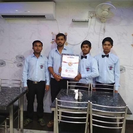 Hotel Madani Bikaner Bagian luar foto